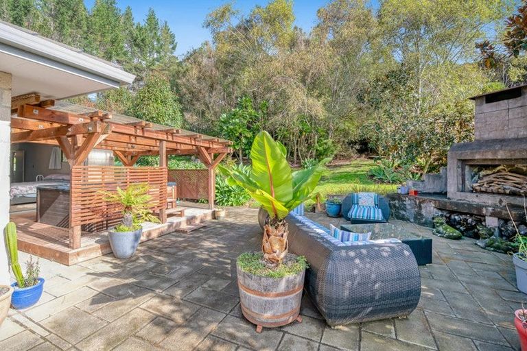 Photo of property in 42 Urumaraki Avenue, Helensville, 0800