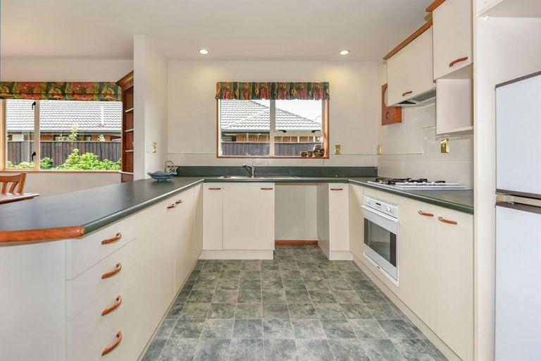 Photo of property in 1 Evenwood Place, Waimairi Beach, Christchurch, 8083