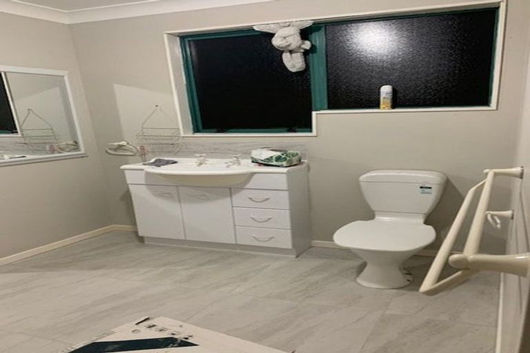 Photo of property in 1/9 Great South Road, Papatoetoe, Auckland, 2025