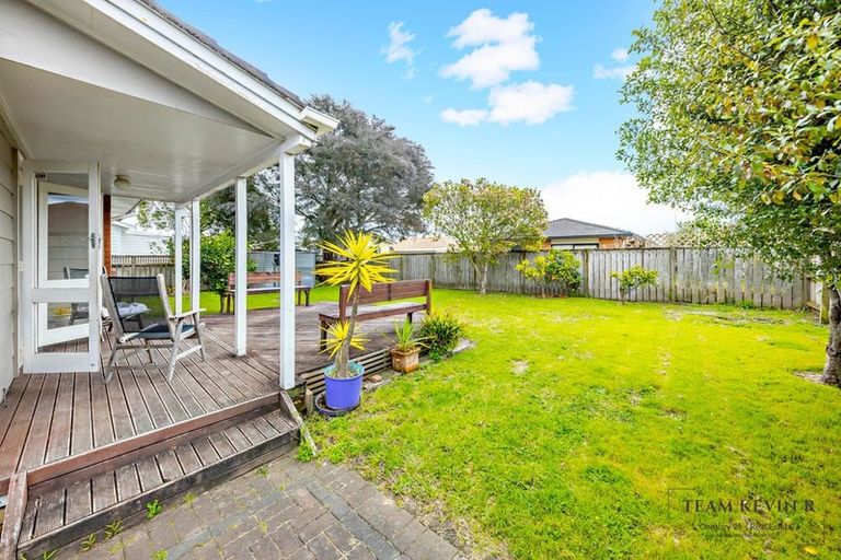 Photo of property in 64 Old Wairoa Road, Papakura, 2110