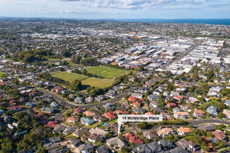 Photo of property in 14 Mcfetridge Place, Hillcrest, Auckland, 0627