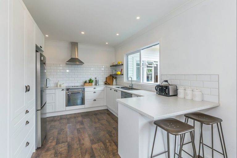 Photo of property in 9 Hannan Street, Levin, 5510