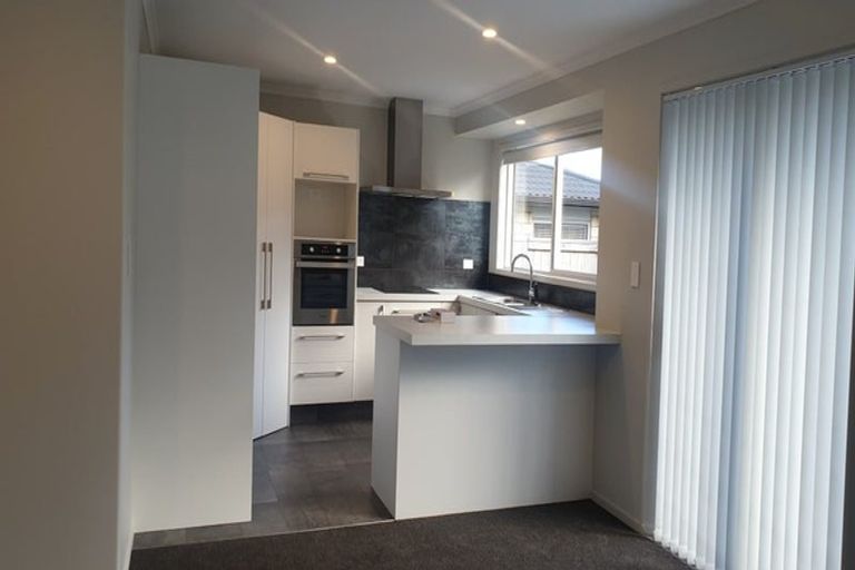 Photo of property in 35 Komata Crescent, Papamoa Beach, Papamoa, 3118