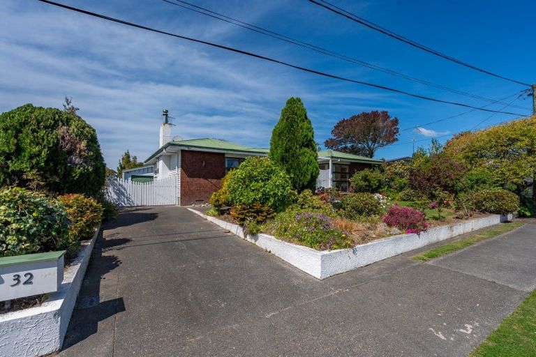 Photo of property in 32 Harold Holt Avenue, Onekawa, Napier, 4110