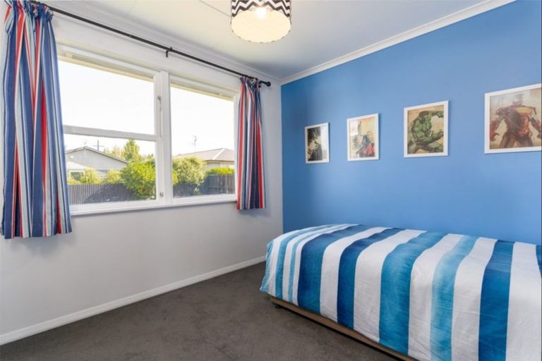 Photo of property in 14 Mahupuku Street, Greytown, 5712