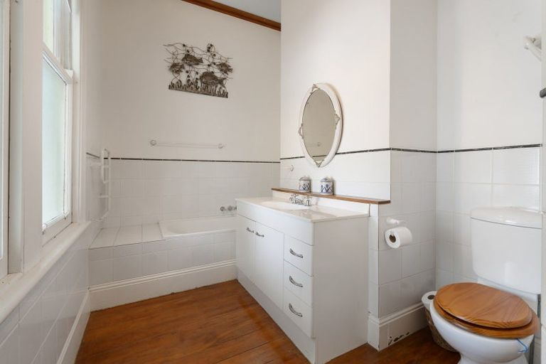 Photo of property in 7 Calico Line, Marton, 4710