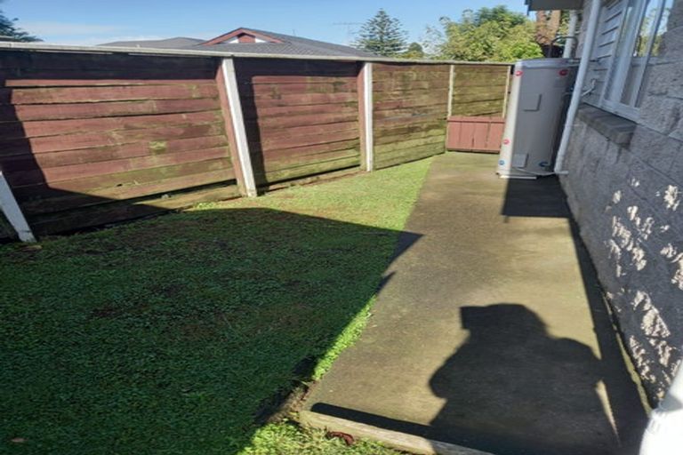 Photo of property in 11 Holden Place, Manukau, Auckland, 2025