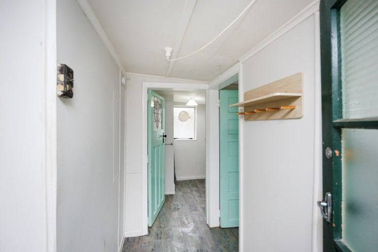 Photo of property in 45/45b Avenue Road, Foxton, 4814