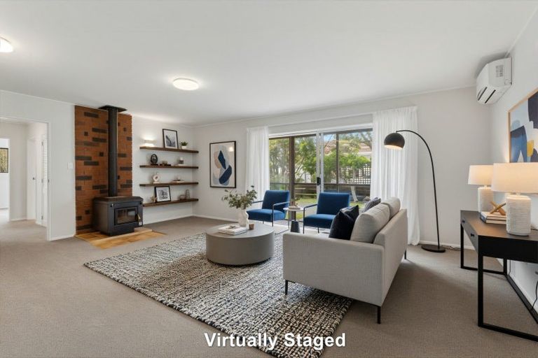 Photo of property in 99 Norfolk Crescent, Otaki Beach, Otaki, 5512