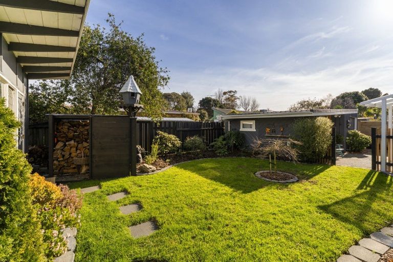 Photo of property in 3 Alexander Street, Waikanae, 5036