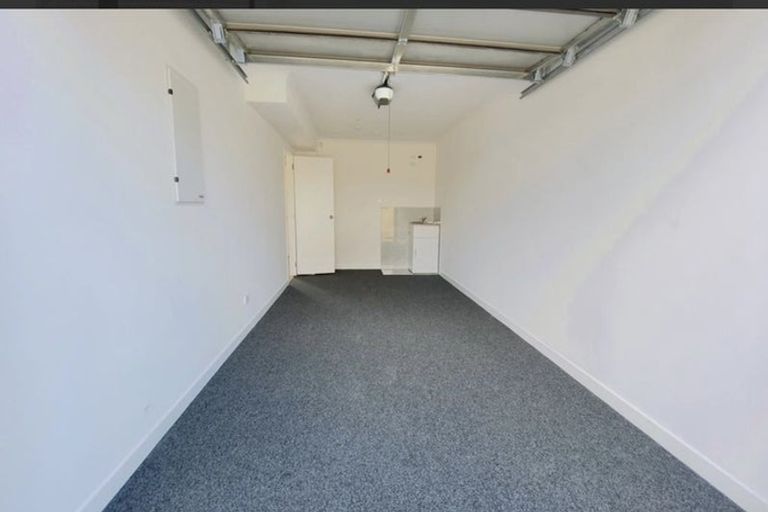 Photo of property in 127c Russell Road, Manurewa, Auckland, 2102