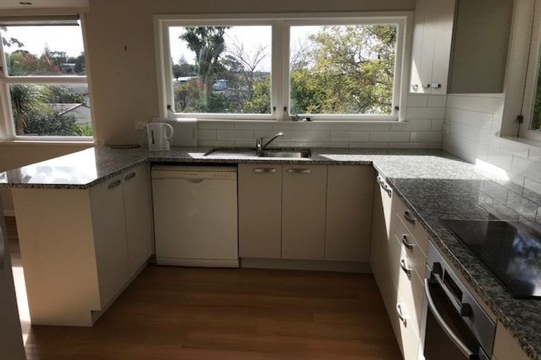 Photo of property in 16 Nevada Avenue, Pakuranga Heights, Auckland, 2010