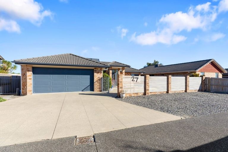 Photo of property in 27 Sarah Place, Papamoa Beach, Papamoa, 3118