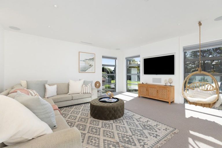 Photo of property in 6 Ashfield Place, Richmond, 7020
