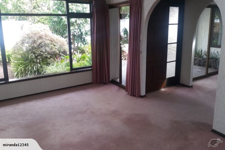 Photo of property in 6 Matanui Street, Northcote, Auckland, 0627