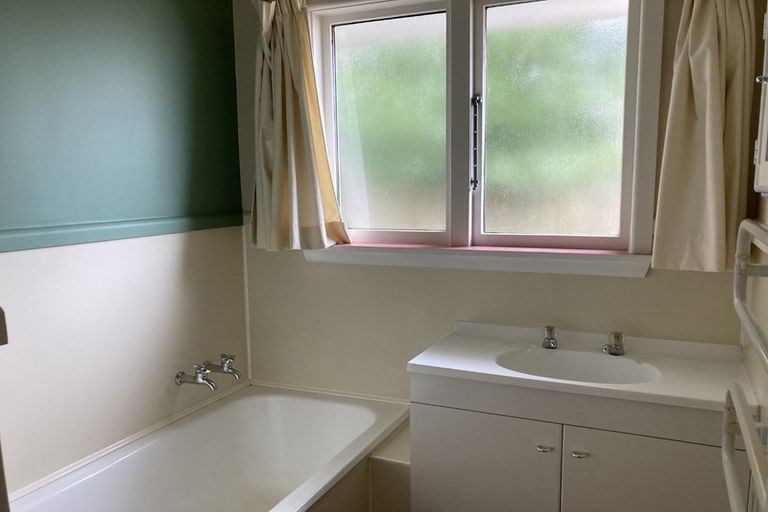 Photo of property in 32 Hammersley Avenue, Shirley, Christchurch, 8013