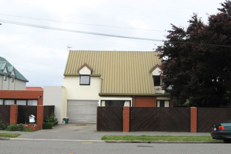 Photo of property in 10 Nortons Road, Avonhead, Christchurch, 8042