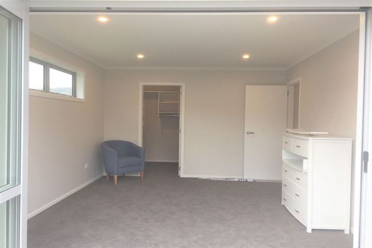 Photo of property in 8 Pateke Drive, Kenepuru, Porirua, 5022