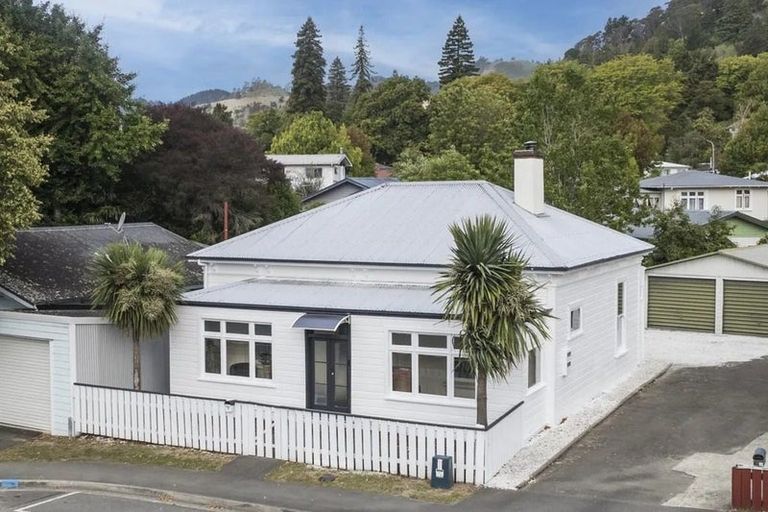Photo of property in 9 Waimea Road, Nelson South, Nelson, 7010