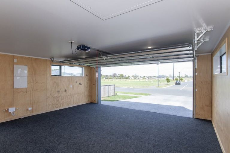 Photo of property in 38 Mangamoteo Street, Lytton West, 4071