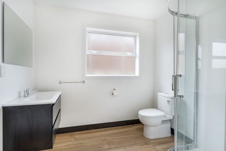 Photo of property in 9a Cheshire Street, Cannons Creek, Porirua, 5024