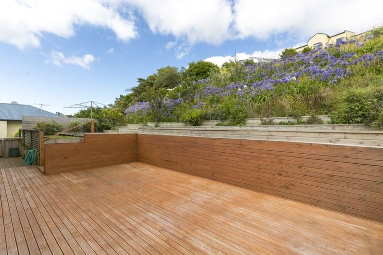 Photo of property in 33 Waverton Terrace, Churton Park, Wellington, 6037