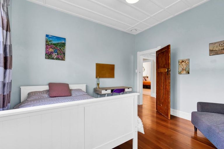 Photo of property in 192 Tukapa Street, Westown, New Plymouth, 4310