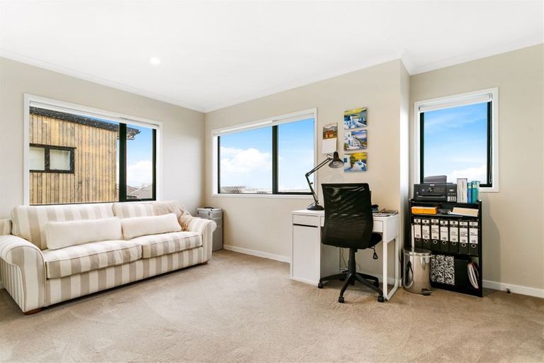 Photo of property in 12 Pheasant Lane, Hobsonville, Auckland, 0616