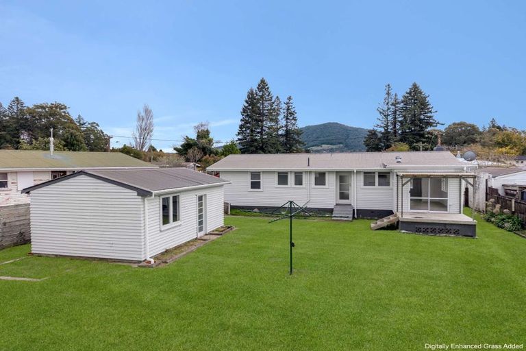 Photo of property in 44 Martin Street, Utuhina, Rotorua, 3015