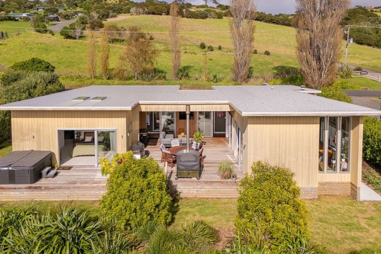 Photo of property in 38 Te Punga Road, Whangapoua, Coromandel, 3582