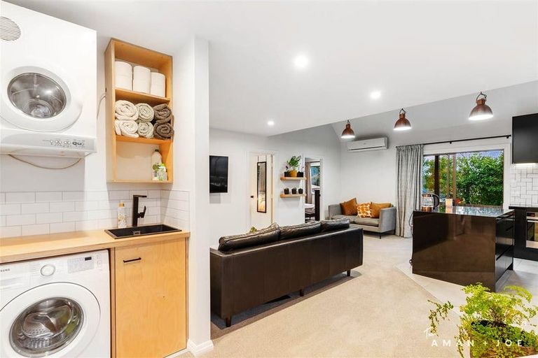 Photo of property in 234 Henderson Valley Road, Henderson, Auckland, 0612