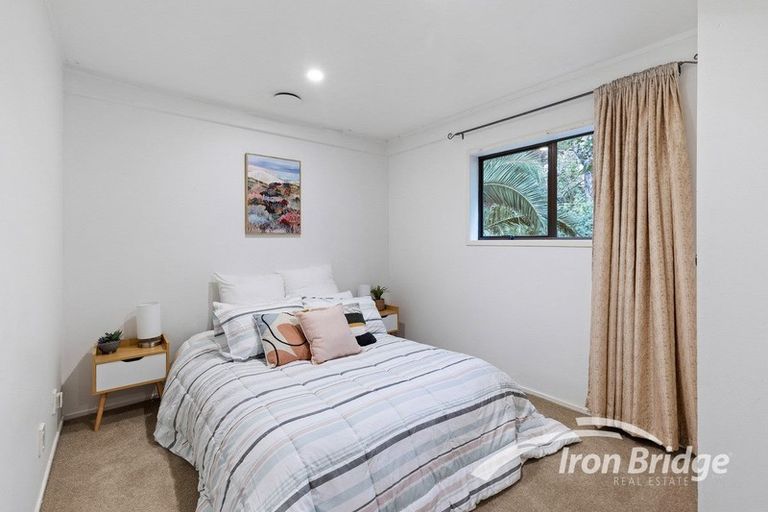 Photo of property in 2/147 Ocean View Road, Hillcrest, Auckland, 0627