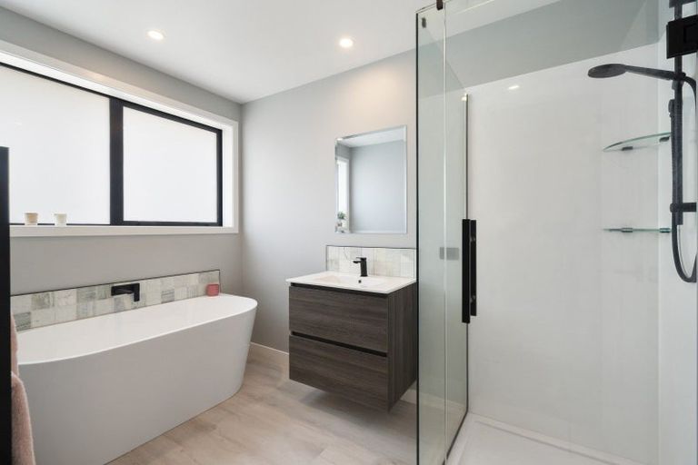 Photo of property in 12 Kanzan Grove, Maewa, Feilding, 4702