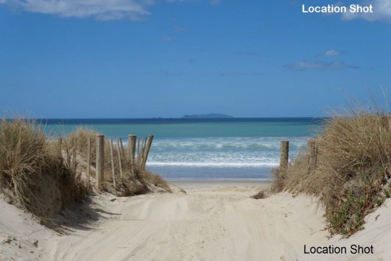 Photo of property in 21 Kuparu Place, Ruakaka, 0116