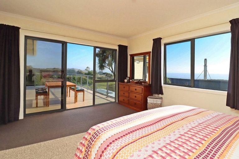 Photo of property in 11 Oakham Street, Hampden, 9410