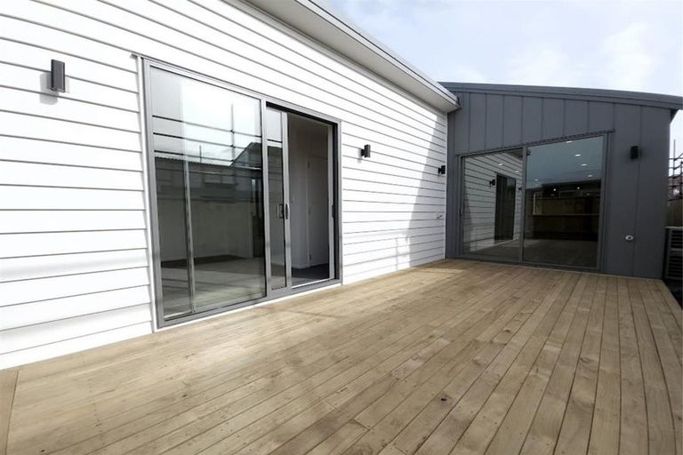 Photo of property in 38 John Gray Street, Papakura, 2110