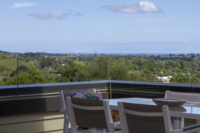 Photo of property in 39b Kakariki Grove, Waikanae, 5036