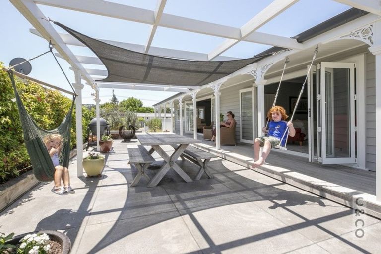 Photo of property in 40 Maude Street, Riverhead, 0820