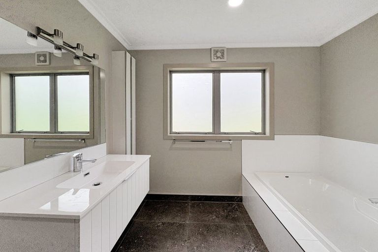 Photo of property in 2532 River Road, Horsham Downs, Hamilton, 3281