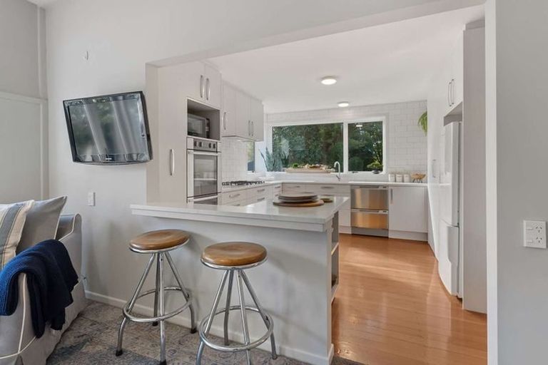 Photo of property in 4 Kenwyn Avenue, St Albans, Christchurch, 8052