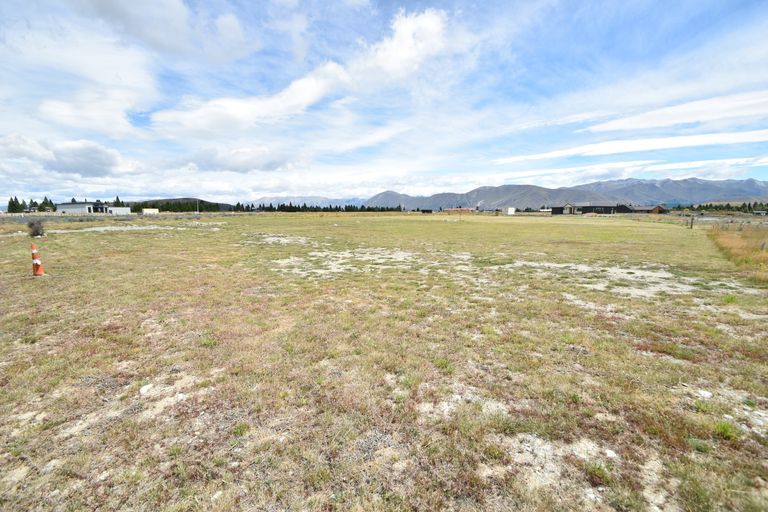 Photo of property in 8 Peak Drive, Twizel, 7901