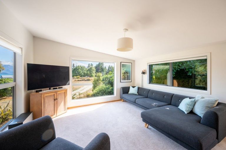 Photo of property in 37 Faulks Terrace, Wanaka, 9305
