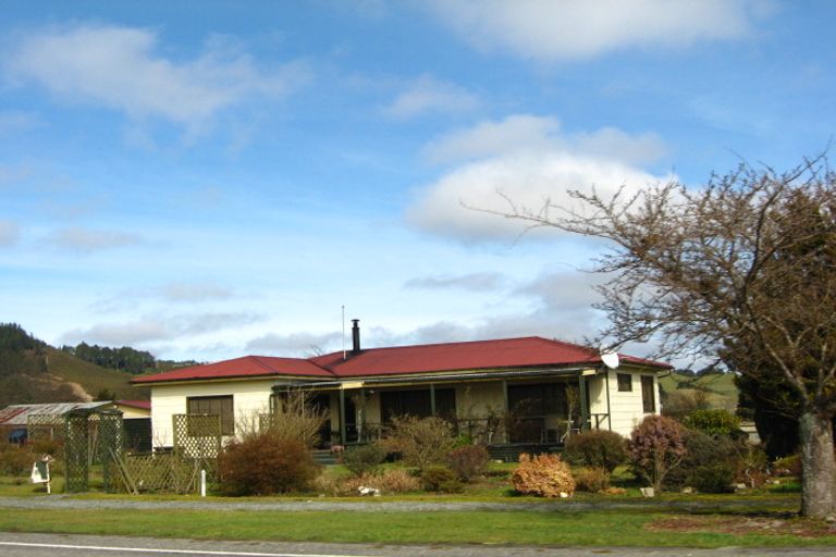 Photo of property in 108-110 Buller Road, Reefton, 7830