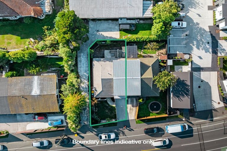 Photo of property in 2/35 New Brighton Road, Shirley, Christchurch, 8061