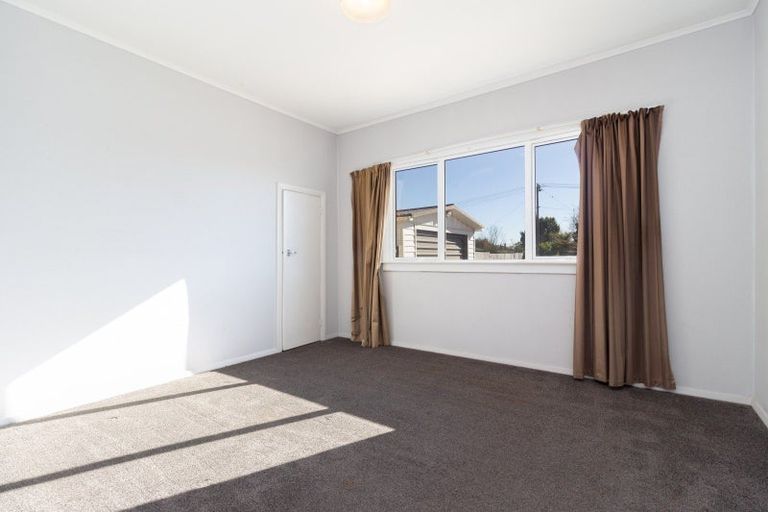Photo of property in 11 Cochrane Street, Fairy Springs, Rotorua, 3015