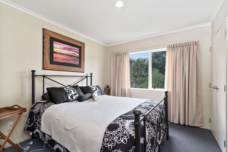 Photo of property in 53 Icarus Place, Sunnybrook, Rotorua, 3015