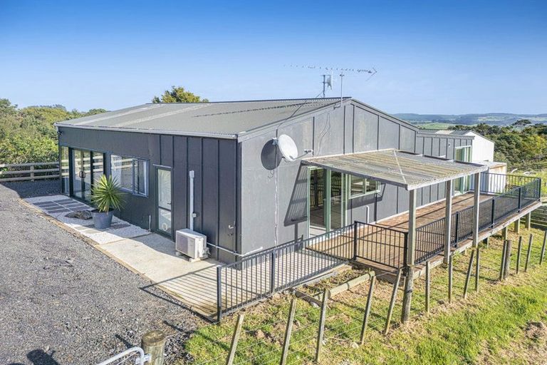 Photo of property in 236 Wishart Road, Helensville, 0875