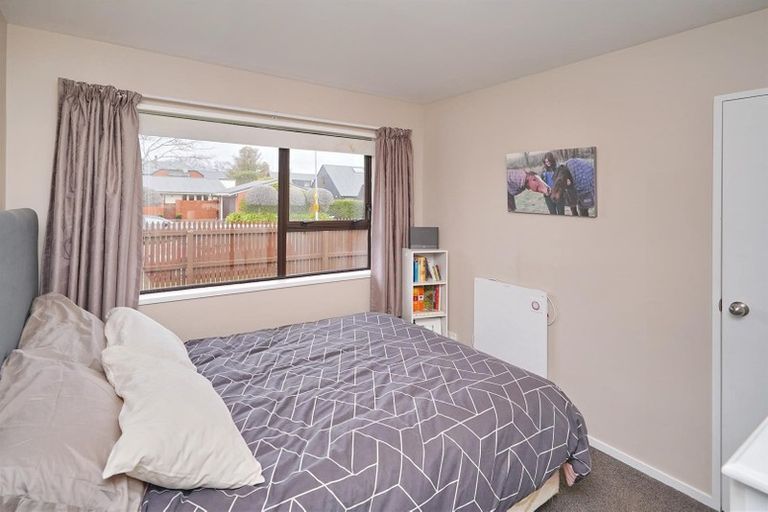 Photo of property in 10 Wadeley Road, Ilam, Christchurch, 8041