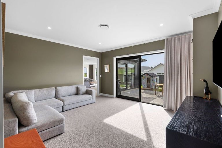 Photo of property in 29 Tuscany Way, Fitzherbert, 4410