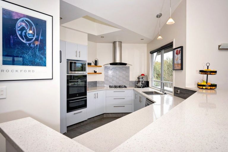 Photo of property in 36 Te Mata Peak Road, Havelock North, 4130